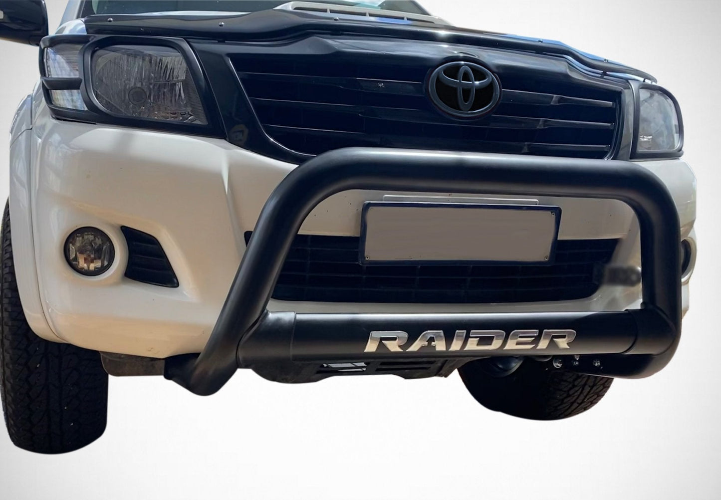 Toyota Hilux Vigo 2011 - 2015 Nudge Bar Black BS-80022