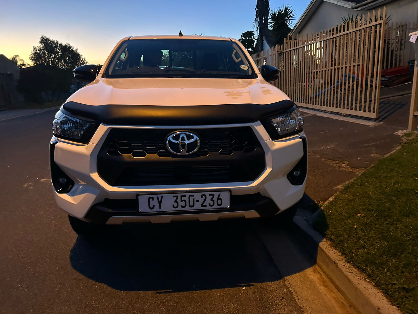 Toyota Hilux GD6 (2021+) Bonnet Guard Matt Black