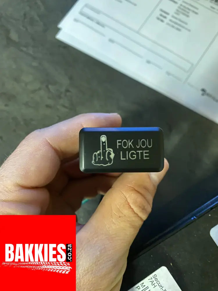 Horizontal Toyota 40x20mm push switch F Jou ligte Green