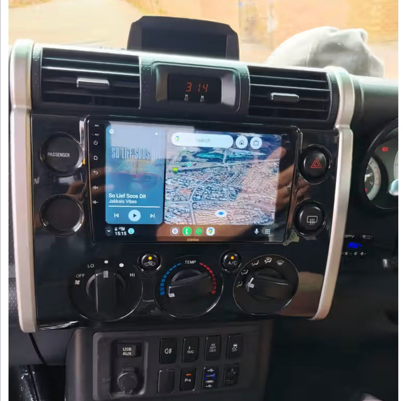 Toyota FJ Cruiser Android GPS Navigation Radio with built-in wireless CarPlay